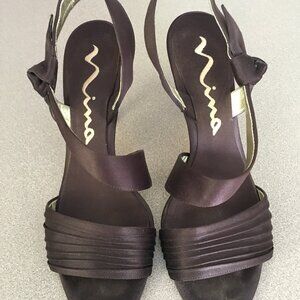 Nina Women's Size Ten Sandal